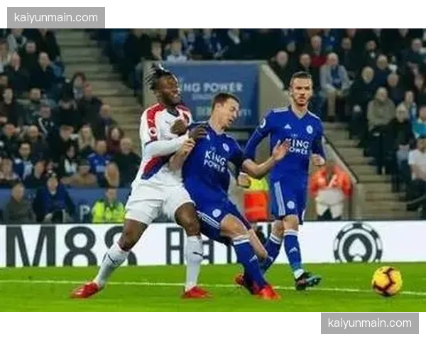 比利亚雷亚尔0-1负于赫罗纳，欧冠席位争夺仍存悬念